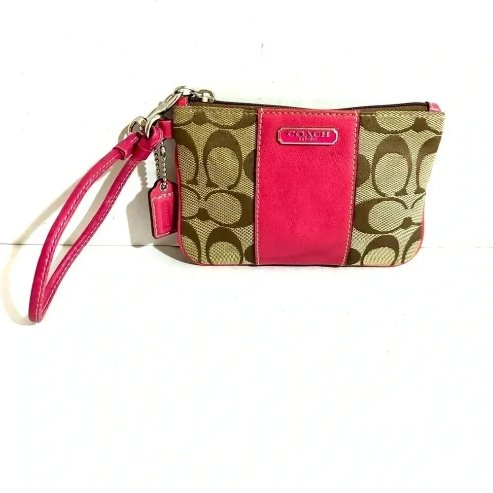 Coach vintage cc signature print canvas wristlet wallet
